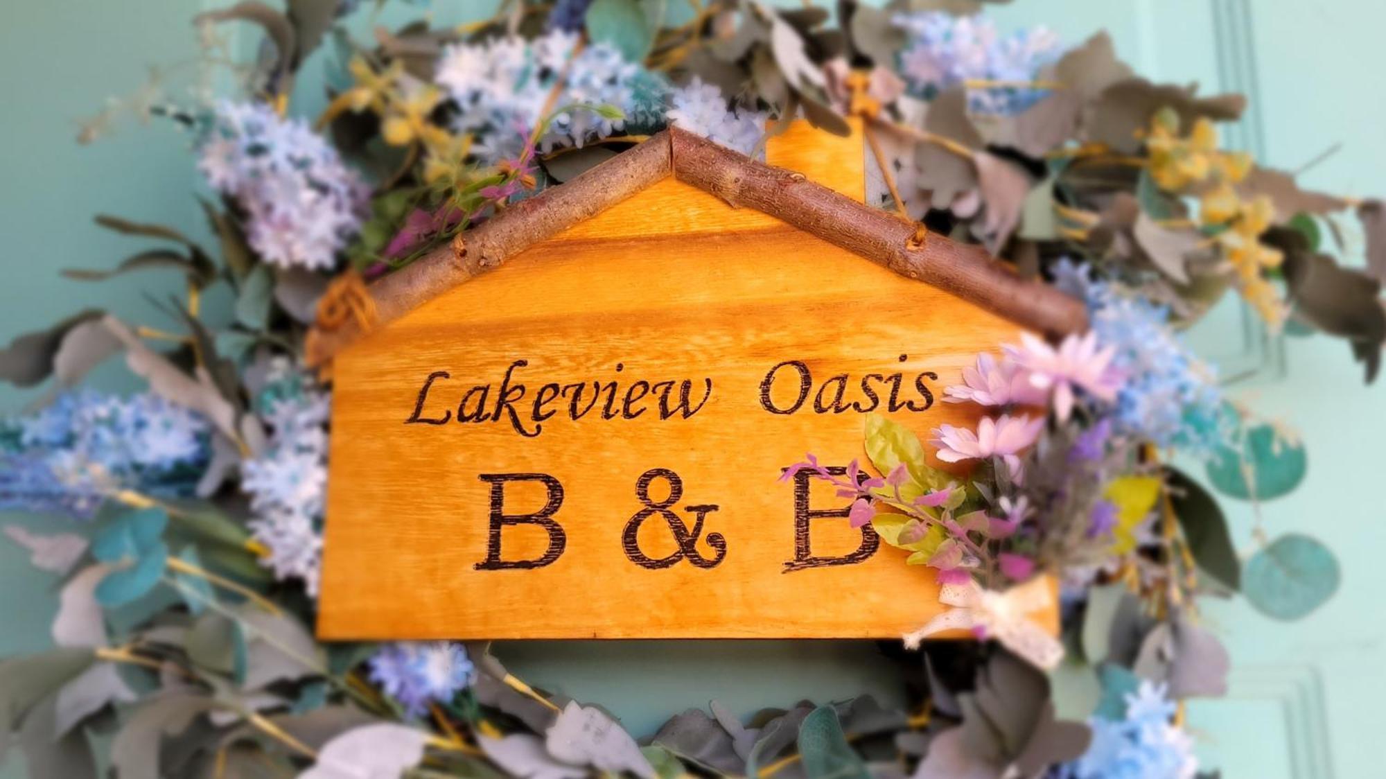 Lakeview Oasis Bed And Breakfast West Kelowna Exteriör bild