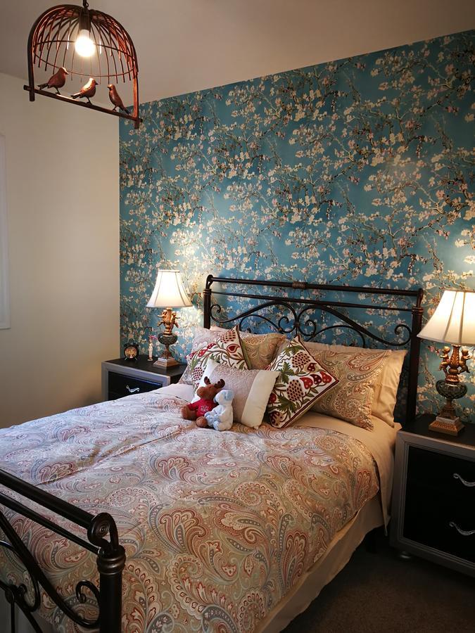 Lakeview Oasis Bed And Breakfast West Kelowna Exteriör bild